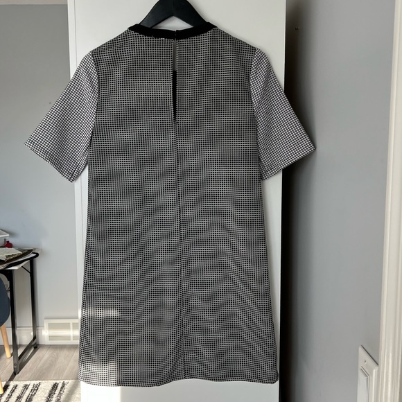NWT BCBGeneration Black White Checkered Shift Dress. Size XXS - Picture 6 of 10